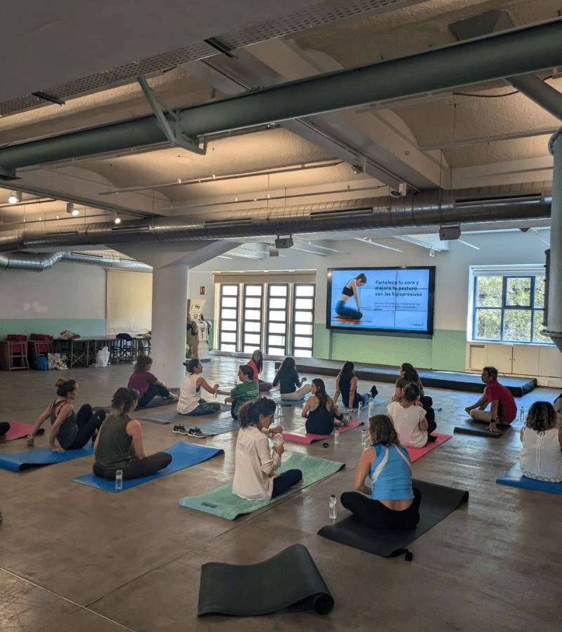 yoga en la empresa yoga at work yoga office
