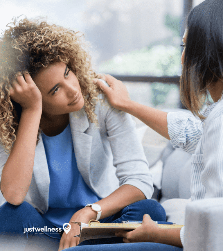 talleres de gestión del estrés, mindfulness con base científica, prevención del síndrome del impostor, formación en psicología positiva y red de embajadores de salud mental